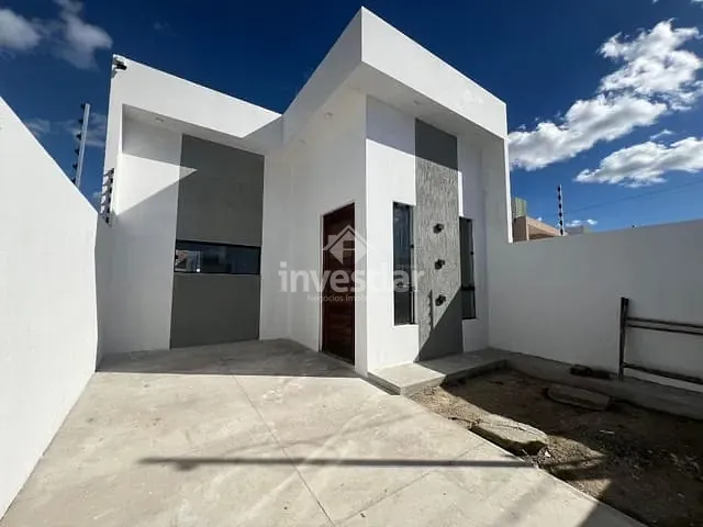 Casa com 125m² 2 quartos e 2 banheiros, à venda, no bairro Três Irmãs em Campina Grande