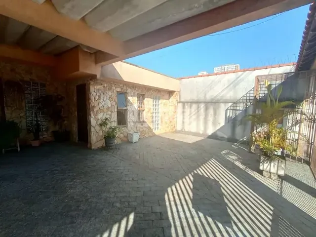 Casa com 500m² 3 quartos e 2 banheiros, à venda, no bairro Vila Cintra em Mogi das Cruzes