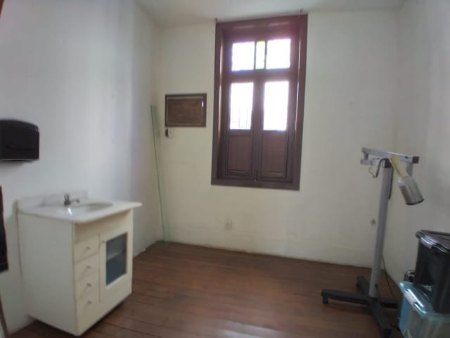 Casa com 444m² 3 quartos e 1 banheiro, à venda, no bairro Campinho em Rio de Janeiro