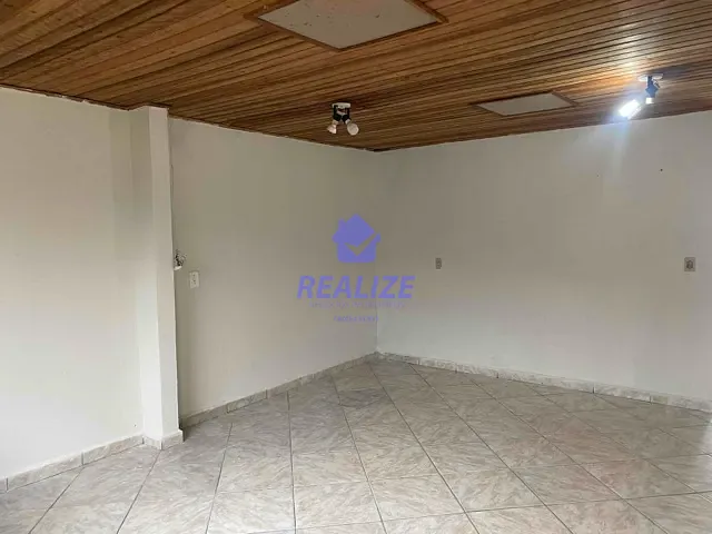 Casa com 200m² 2 quartos e 1 banheiro, à venda, no bairro Conjunto Habitacional Joaquim Vernini em Botucatu
