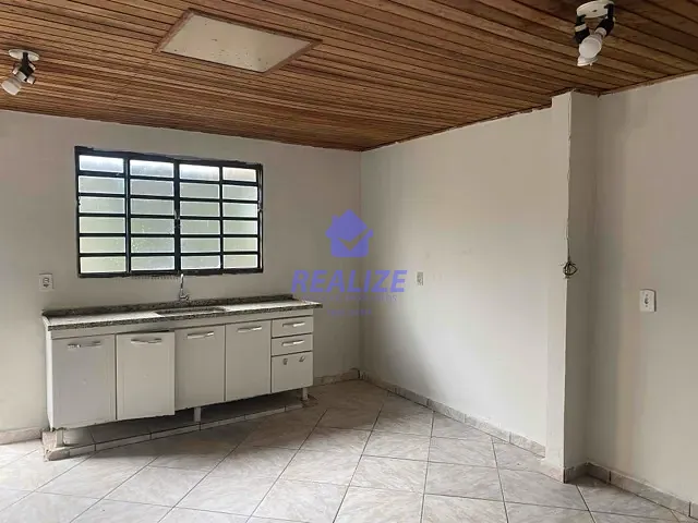 Casa com 200m² 2 quartos e 1 banheiro, à venda, no bairro Conjunto Habitacional Joaquim Vernini em Botucatu