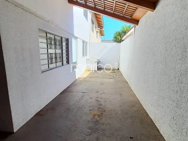 Sobrado 3 quartos e 1 banheiro, à venda, no bairro Jardim América em Goiânia