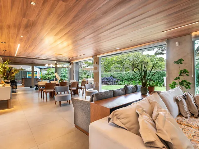 Casa com 629m² 5 quartos e 7 banheiros, à venda, no bairro Pinheiros em São Paulo