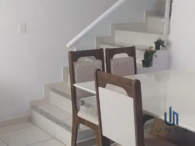 Casa 2 quartos e 2 banheiros, à venda, no bairro Roma em Volta Redonda