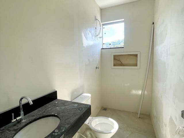 Casa 2 quartos e 1 banheiro, à venda, no bairro Santinho em Ribeirão das Neves