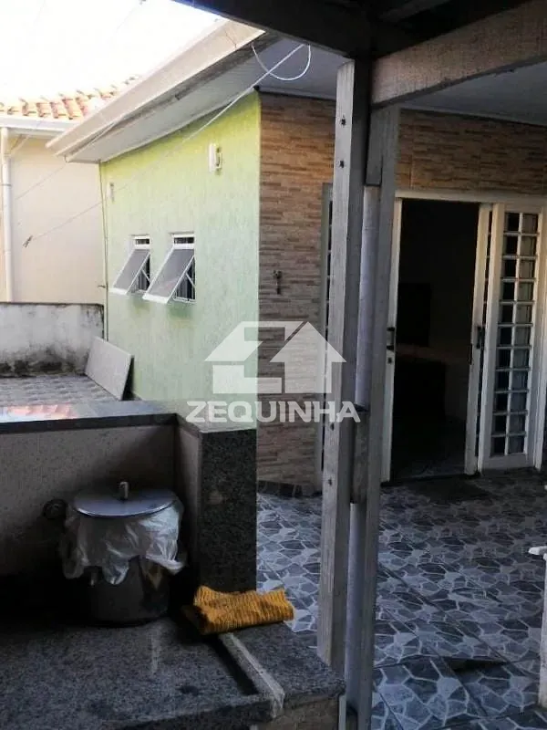 Casa, 3 quartos, 200 m² - Foto 2