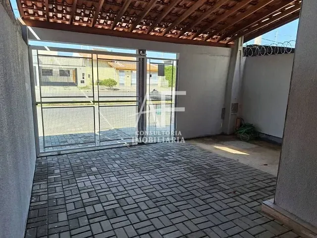 Casa com 150m² 3 quartos e 3 banheiros, à venda, no bairro Piracangaguá (Chácara Flórida) em Taubaté