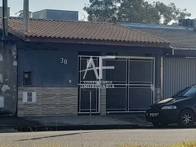 Casa com 150m² 3 quartos e 3 banheiros, à venda, no bairro Piracangaguá (Chácara Flórida) em Taubaté