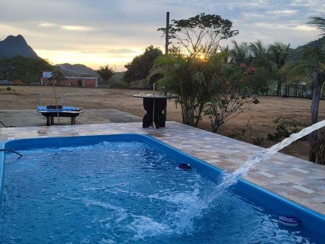 Casa com 2700m² 1 quarto e 1 banheiro, à venda, no bairro Cantagalo em Rio das Ostras