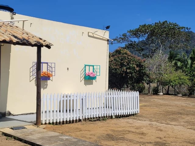 Casa com 2700m² 1 quarto e 1 banheiro, à venda, no bairro Cantagalo em Rio das Ostras