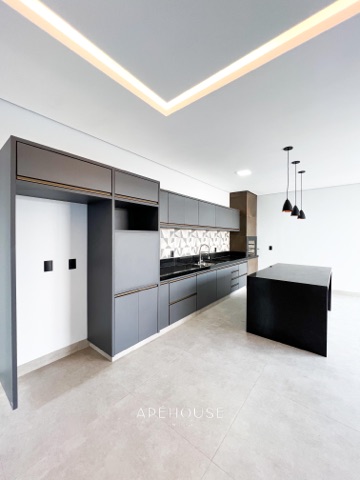 Foto do Casa - Casa padrão à Venda, Residencial Interlagos, 03 suítes sendo uma master com closetRio Verde, GO | ApêHouse | Imobi