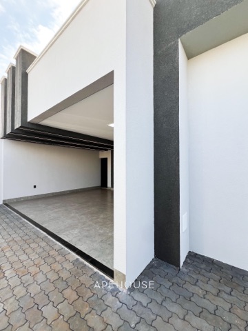 Foto do Casa - Casa padrão à Venda, Residencial Interlagos, 03 suítes sendo uma master com closetRio Verde, GO | ApêHouse | Imobi