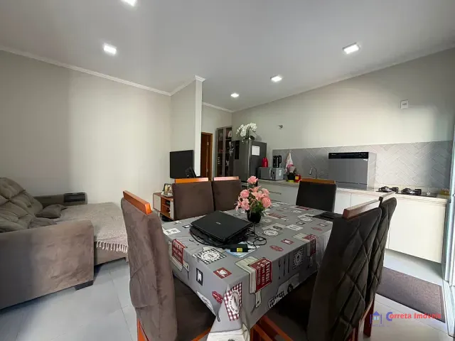 Casa com 65m² 2 quartos e 1 banheiro, à venda, no bairro Centro em Três Lagoas