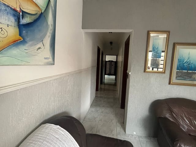 Casa com 250m² 3 quartos e 2 banheiros, à venda, no bairro Parque Valença II em Campinas