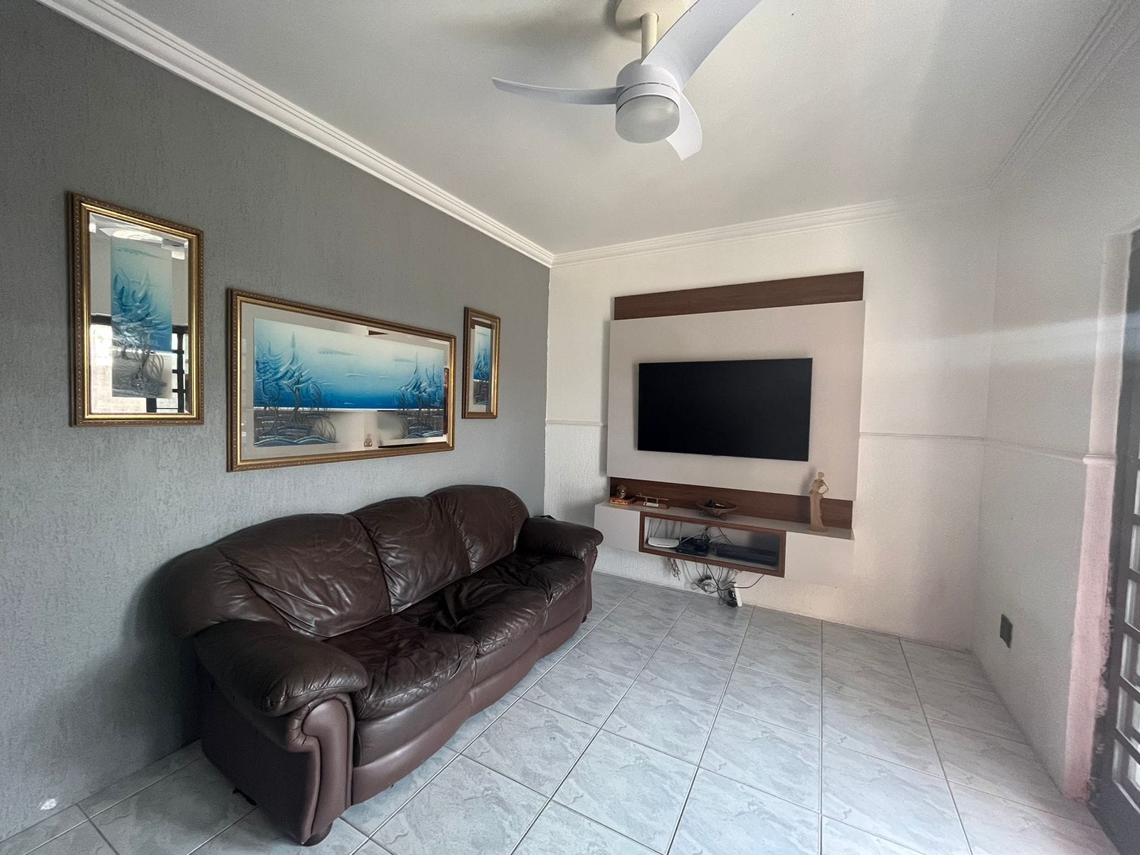 Casa à venda com 3 quartos, 150m² - Foto 3