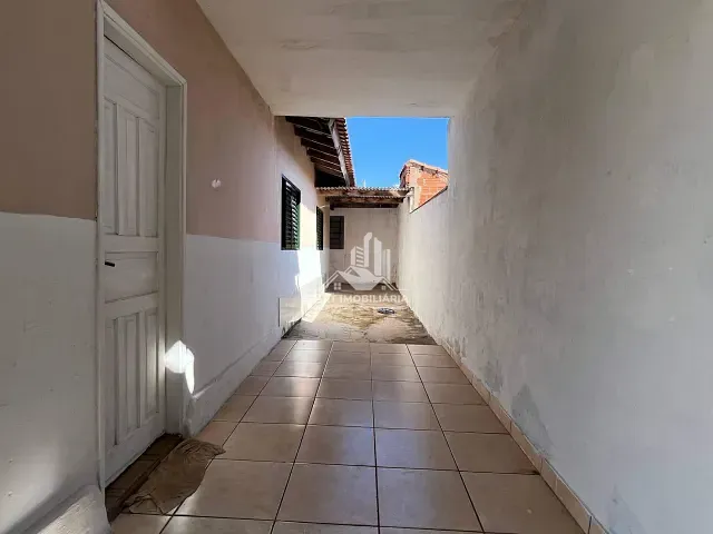 Casa 3 quartos e 1 banheiro, para alugar, no bairro Núcleo Habitacional Michel Neme em Pederneiras