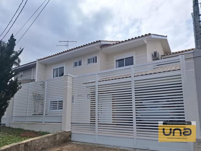 Casa com 360m² 3 quartos e 4 banheiros, à venda, no bairro CENTRO em São José Dos Pinhais