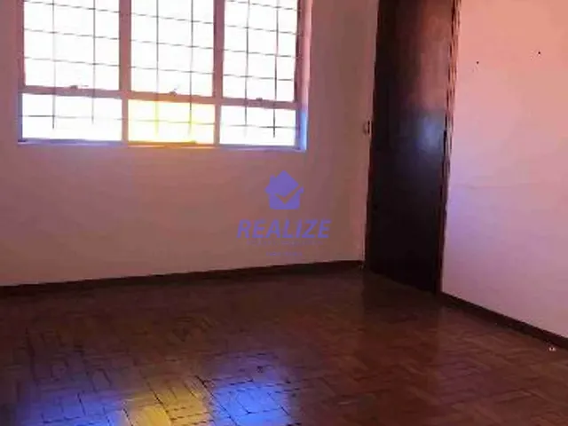 Casa com 250m² 3 quartos e 1 banheiro, à venda, no bairro Alto em Botucatu