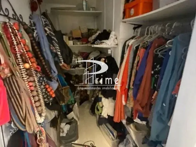 Casa com 558m² 3 quartos e 4 banheiros, à venda, no bairro Camboinhas em Niterói