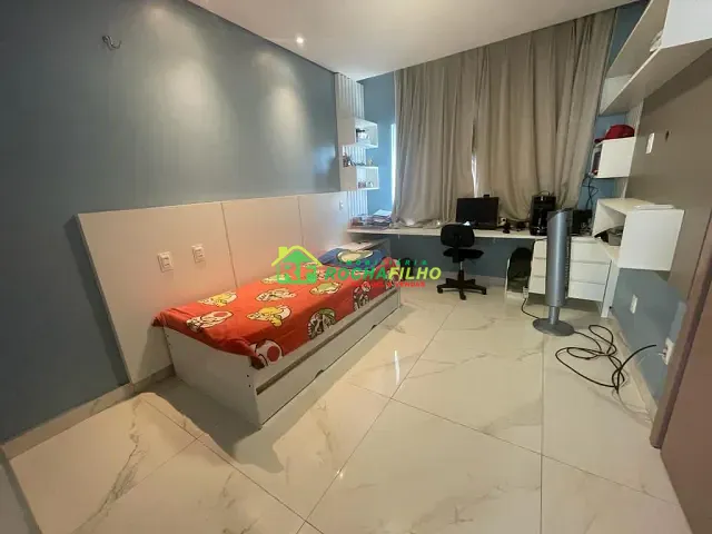 Casa com 300m² 4 quartos e 4 banheiros, à venda, no bairro Novo Uruguai em Teresina