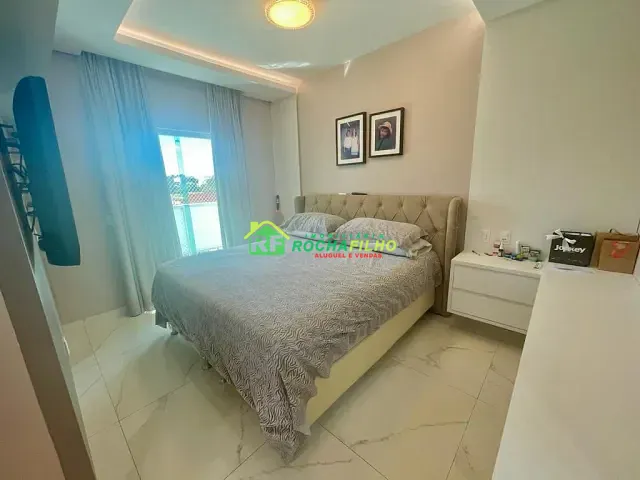 Casa com 300m² 4 quartos e 4 banheiros, à venda, no bairro Novo Uruguai em Teresina
