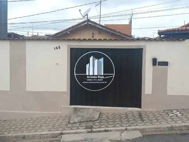 Casa com 140m² 2 quartos e 1 banheiro, à venda, no bairro São João em Pouso Alegre