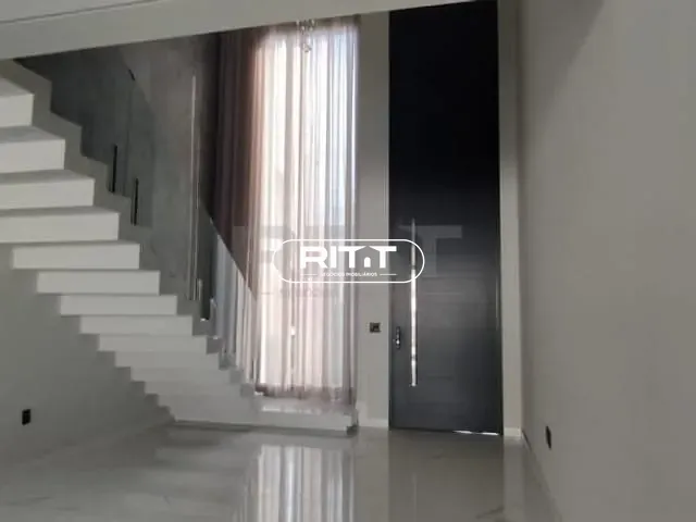 Casa com 300m² 3 quartos e 2 banheiros, à venda, no bairro Cascata em Paulínia