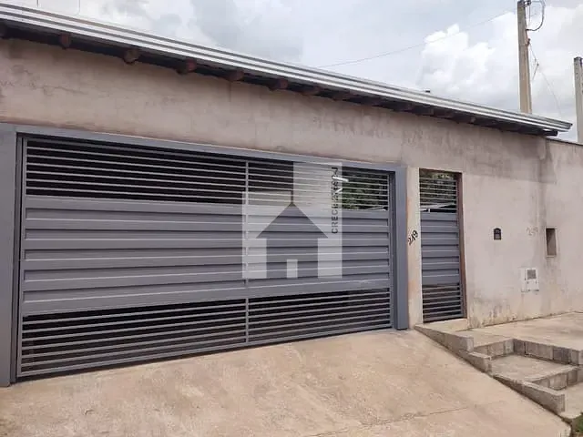 Casa com 250m² 3 quartos e 2 banheiros, à venda, no bairro Estância Climatérica Ypê em Jarinu