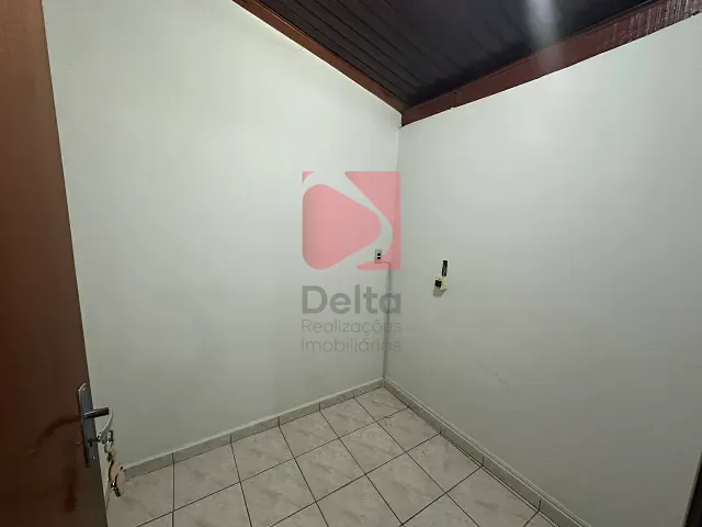 Casa 3 quartos e 2 banheiros, à venda, no bairro Jardim Primavera em Porto Ferreira