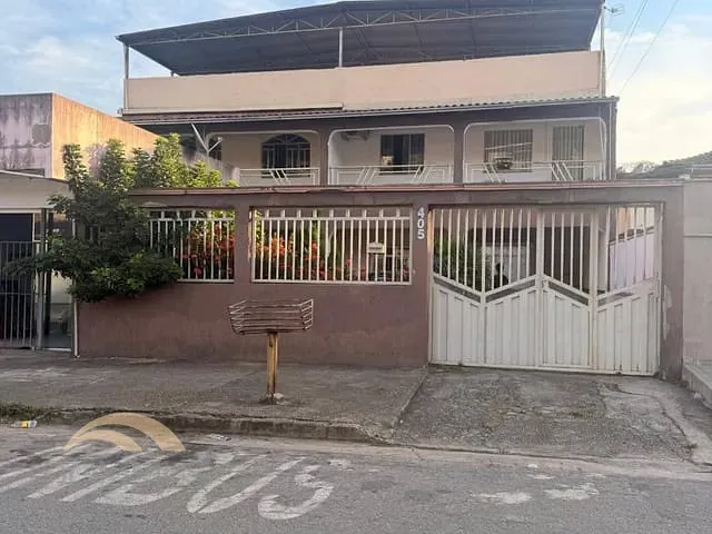 Casa com 450m² 3 quartos e 2 banheiros, para alugar, no bairro Caravelas em Ipatinga