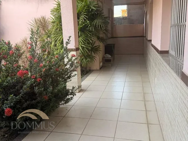 Casa com 450m² 3 quartos e 2 banheiros, para alugar, no bairro Caravelas em Ipatinga
