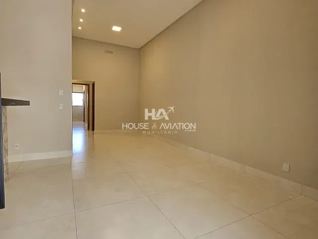 Casa com 295m² 3 quartos e 3 banheiros, à venda, no bairro Jardim Helvécia em Aparecida de Goiânia