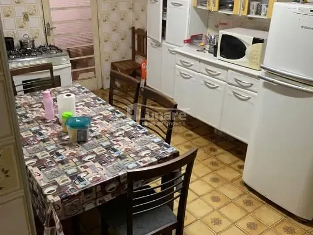 Casa com 150m² 2 quartos e 1 banheiro, à venda, no bairro Conjunto Habitacional Antônio Bovolenta em Mogi das Cruzes