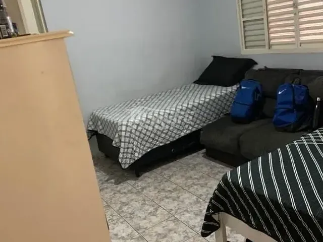 Casa com 150m² 2 quartos e 1 banheiro, à venda, no bairro Conjunto Habitacional Antônio Bovolenta em Mogi das Cruzes