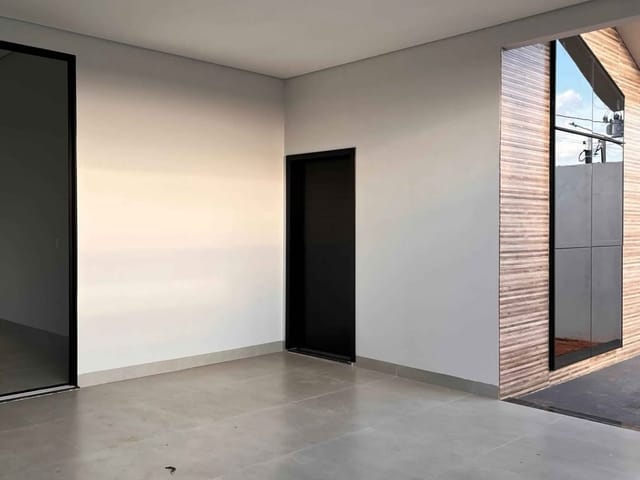 Casa com 300m² 3 quartos e 2 banheiros, à venda, no bairro Jardim Itália III em Sinop
