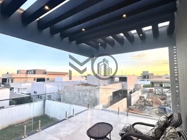 Casa com 300m² 4 quartos e 5 banheiros, à venda, no bairro Jardim Itália em Cuiabá