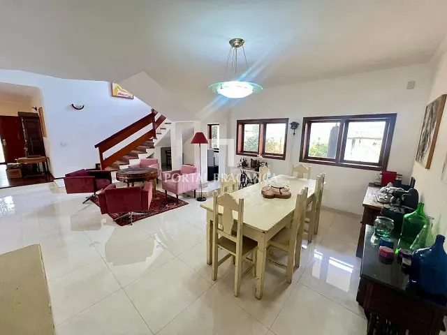 Casa com 800m² 5 quartos e 6 banheiros, à venda, no bairro Lagos de Santa Helena em Bragança Paulista
