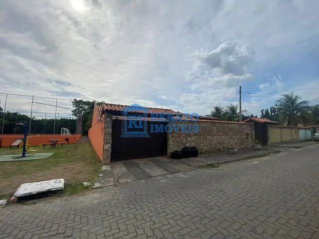 Casa 4 quartos e 3 banheiros, à venda, no bairro Centro em Maricá