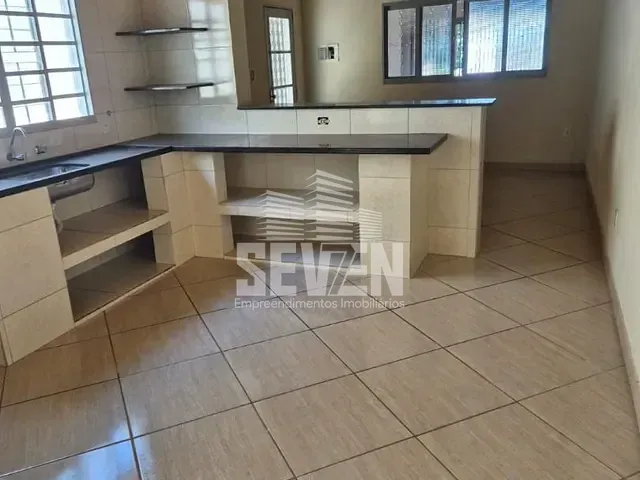 Casa com 140m² 2 quartos e 2 banheiros, à venda, no bairro Parque São João em Bauru