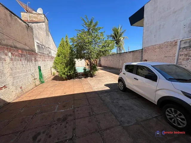 Casa com 150m² 3 quartos e 2 banheiros, à venda, no bairro Interlagos em Três Lagoas