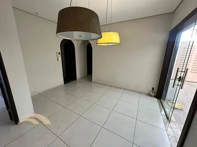 Casa com 330m² 3 quartos e 3 banheiros, à venda, no bairro Cariru em Ipatinga