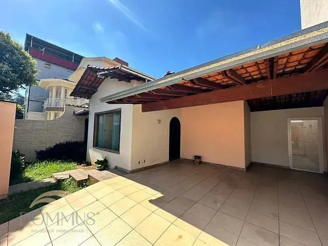 Casa com 330m² 3 quartos e 3 banheiros, à venda, no bairro Cariru em Ipatinga