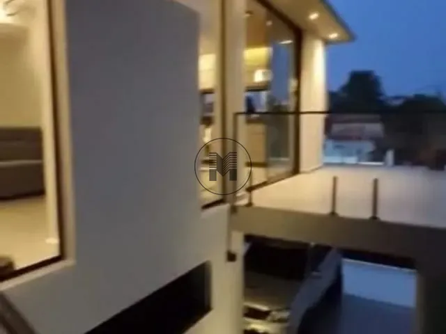 Casa com 300m² 3 quartos e 3 banheiros, à venda, no bairro Belvedere Club dos 500 em Guaratinguetá