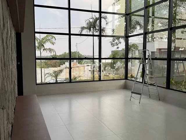 Casa com 525m² 3 quartos e 4 banheiros, à venda, no bairro Condomínio do Lago 1ª Etapa em Goiânia