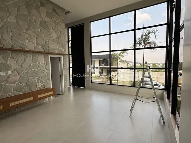 Casa com 525m² 3 quartos e 4 banheiros, à venda, no bairro Condomínio do Lago 1ª Etapa em Goiânia