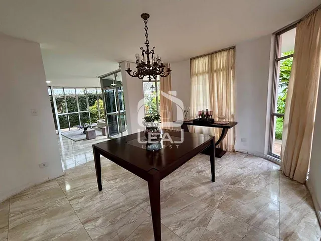 Casa com 500m² 4 quartos e 5 banheiros, à venda, no bairro Vila Tramontano em São Paulo
