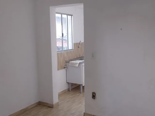 Casa com 18m² 1 quarto e 1 banheiro, para alugar, no bairro Jardim Santa Margarida em São Paulo