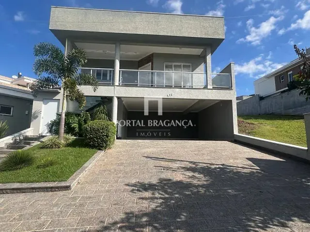 Casa com 450m² 5 quartos e 7 banheiros, à venda ou para alugar, no bairro Condomínio Vale das Águas em Bragança Paulista