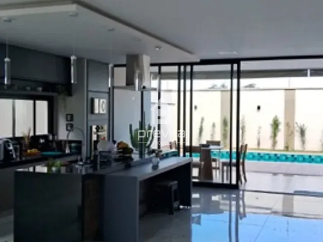 Casa com 360m² 4 quartos e 4 banheiros, à venda, no bairro Estiva em Taubaté