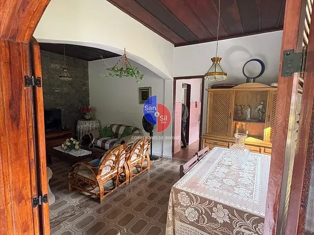 Casa com 500m² 4 quartos e 3 banheiros, à venda, no bairro Caneca Fina em Guapimirim